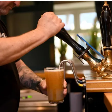 The White Bear Бедейл